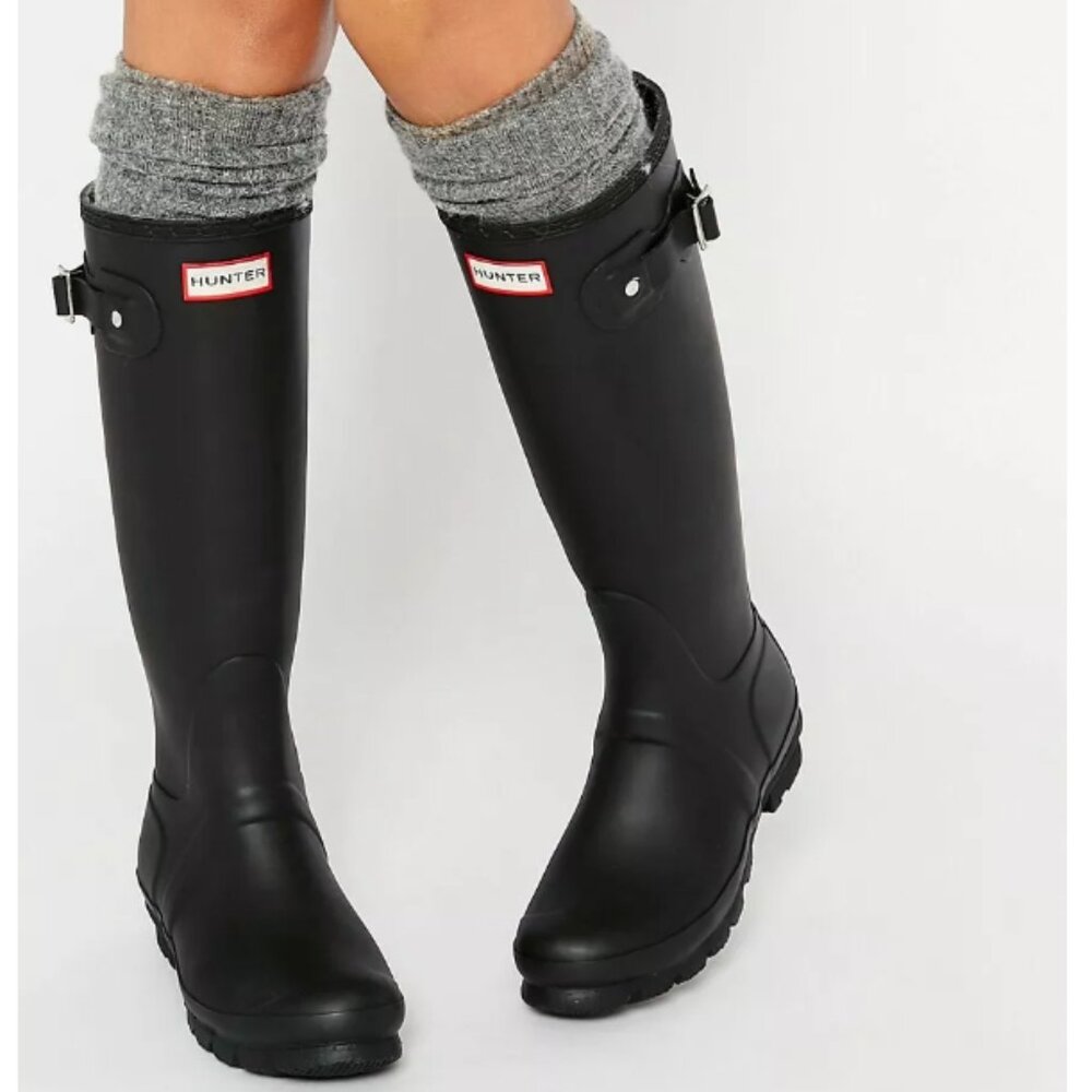 Hunter Women's Original Tall Rain Boots – Sustainable Style 🌧️🌱